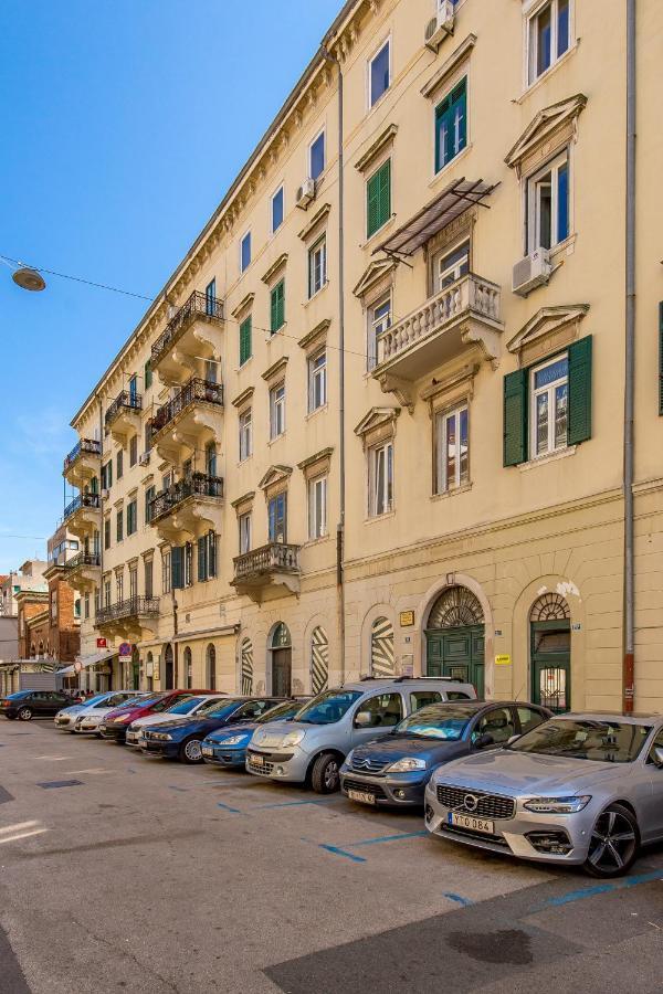 Apartments Porto Marina 2 Ριέκα Εξωτερικό φωτογραφία